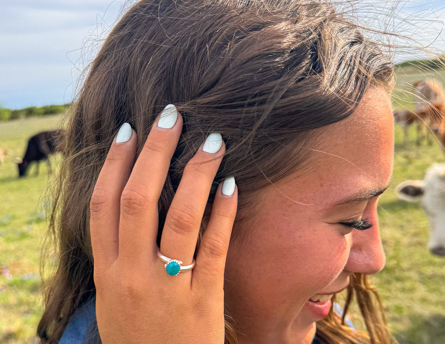 Sterling Silver & Turquoise Ring (Size 7)